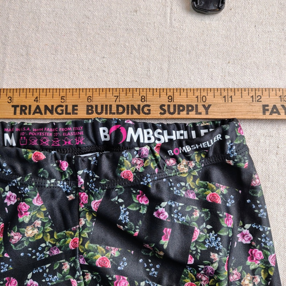 Bombsheller Womens M Floral Geometric Leggings Black Pink Rose Cottagecore Gym - Picture 5 of 9